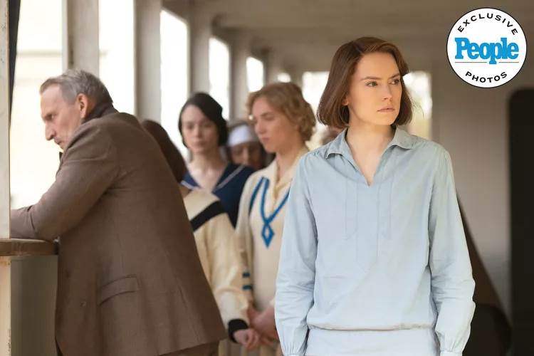 First Look at Daisy Ridley in "Young Woman and the Sea” Released