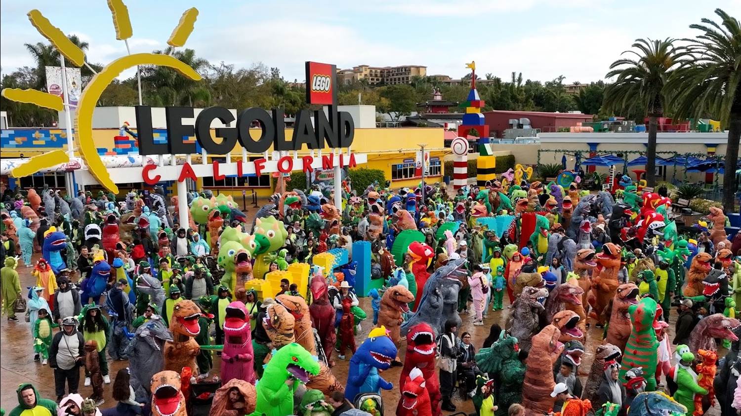 LEGOLAND California Resort Breaks World Record for Dino Costume Party During Dino Valley Date Announcement