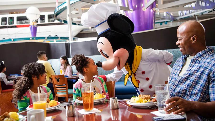 Disney Visa Cardmembers Can Book Walt Disney World Vacation Packages With Free Dining Plan Starting Tomorrow - - Vimarsana News