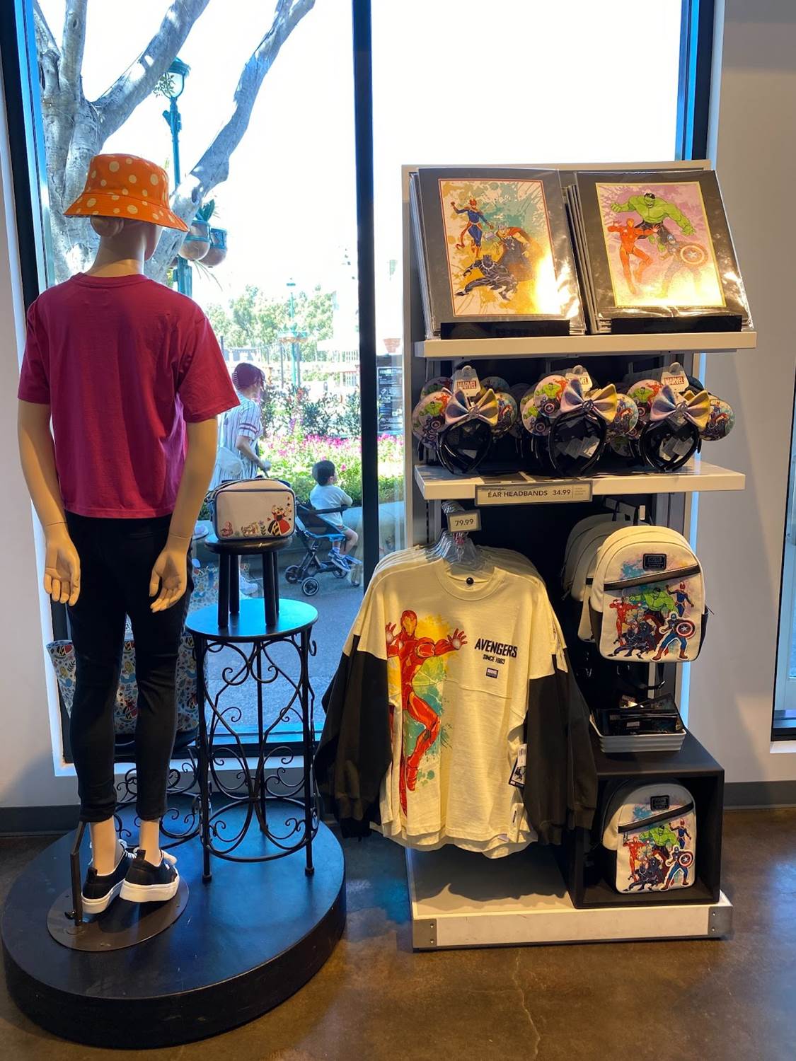 Photos Disney Dress Shop Moves to Temporary New Location, Replacing