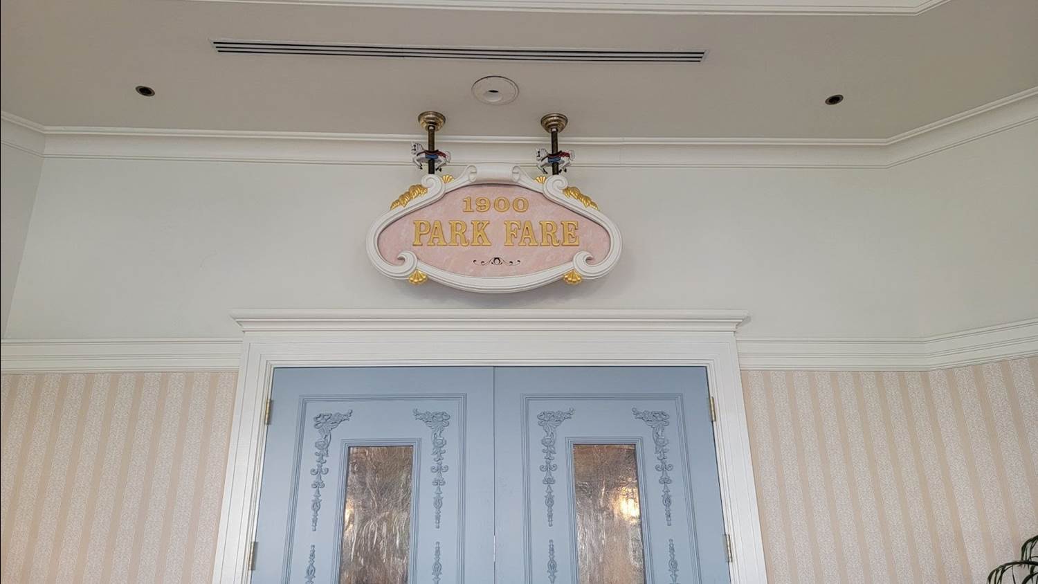 A Look at the Refreshed 1900 Park Fare Dining Experience at the Grand Floridian - Vimarsana News