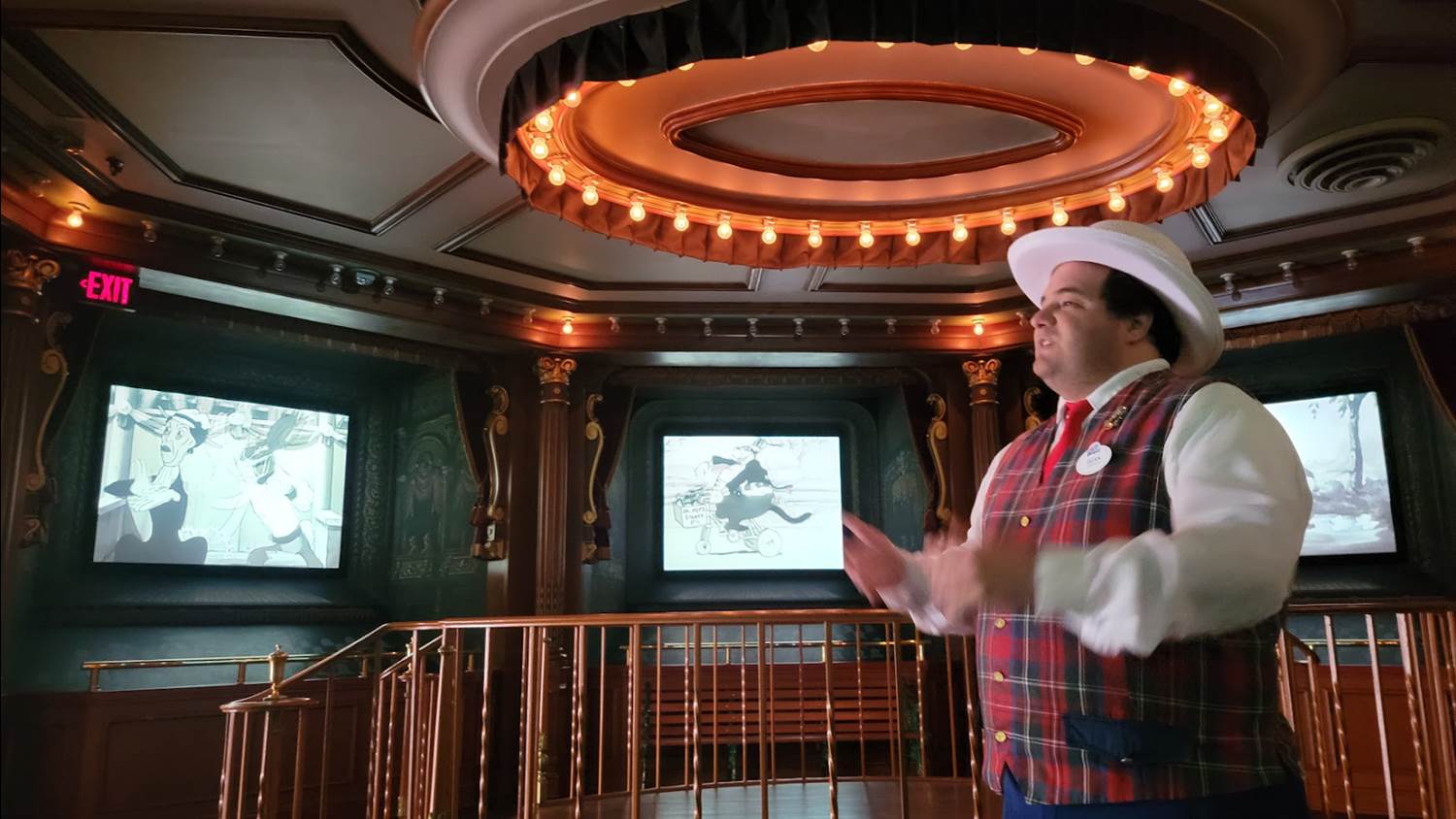 The Disneyland Railroad Guided Tour: A Ride in the Lilly Belle and a ...